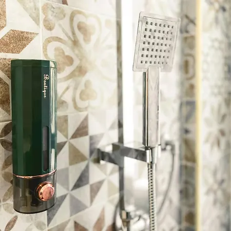 Inalpi Arena Modern 公寓