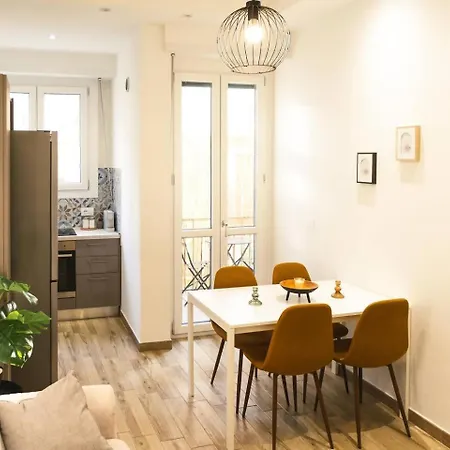 Inalpi Arena Modern Apartamento